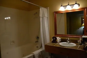 Daniels Summit Lodge